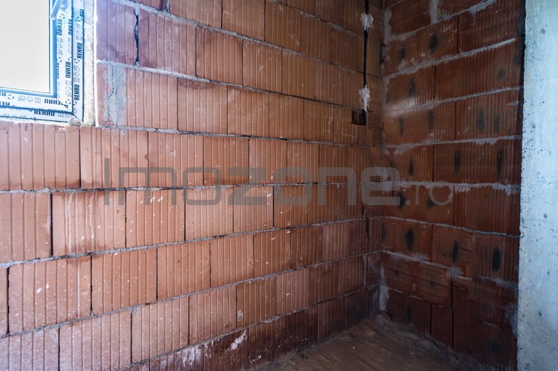 Apartament 3 camere, 2 bai, 2 balc., bloc nou, finisat la cheie, centrala termica